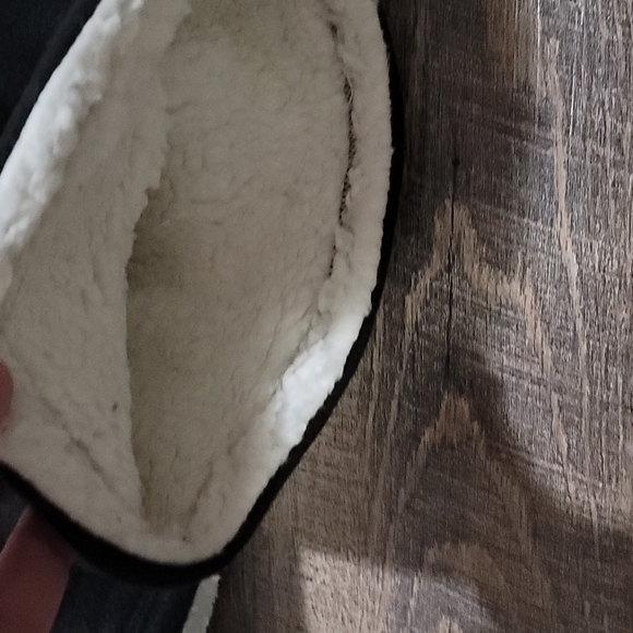 Brand NWT winter hats individually sold all new All same price - Picture 3 of 11